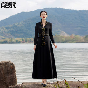Elegant Black Long New Chinese Style War Robe Dress Womens Spring Autumn Embroidered High Waist A-Line Knitted Dress