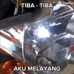 ไฟหน้า หลอดไฟหน้า มอเตอร์ไซค์ LED ขั้วเสียบ3ขา H4-2 แสงขาว แสงฟ้า