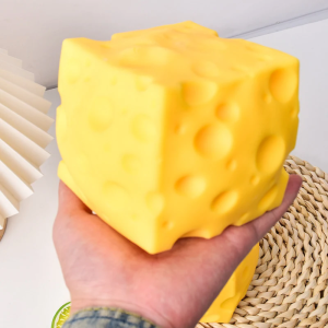 Simulate Cheese Slow Rebound Pinching Office Decompression Slow Rebound Cheese Pinching Ornament Relax Decompress Knead 1/2pcs