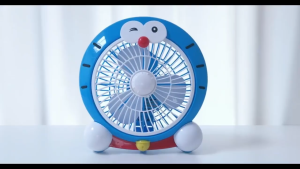 Kipas angin  Listrik Portable meja Table Fan Lucu Kipas Angin 10 inch Karakter Doraemon - Kipas Angin Kencang 25Watt