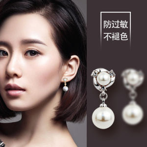 Genuine Goods S925 Sterling Silver round Ball-Shaped Earrings Shiny Diamond-Encrusted Fully-Jeweled Crystal Silver Earrings Korean Earrings Easiest for Match Minimalist