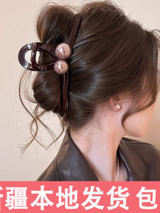 High-End Gradient Pearl Hair Clip Chocolate Shark Clip Womens Hair Accessories Versatile Hair Grips Acrylic Material Fresh out