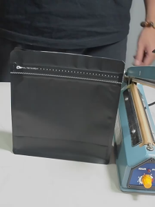 Kemasan Kopi Square Flat Bottom Wade Valve Warna | Ziplock Flat Bottom Alumunium foil Valve Packaging Kopi | Standing Pouch Gusset