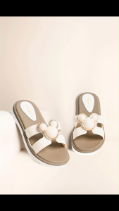 Dép nhựa trẻ em