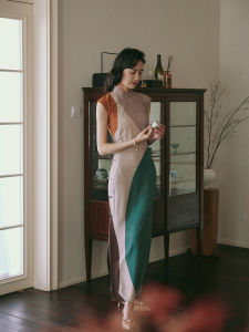 Mojie Spring Summer Long Cheongsam Floral Cotton Silk Slit Low Cut Vintage Style Daily Wear Low Sleeveless Gown