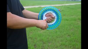 Kite Reel Winder Wheel String Flying Handle Tool Twisted String Line Grip For Outdoor Fying Kites