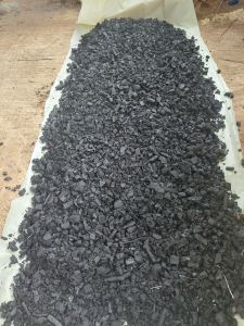 Media tanam arang kayu khusus kecil" 1kg