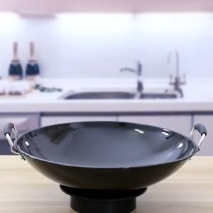 🐻DAILY2U🐻 Enamel Wok / Kuali Hitam (31CM / 34CM / 37CM / 40CM / 43CM / 46CM / 49CM) Enamel Wok Kuali Hitam Masak Iron Wok | Black Enamel Wok | Double Handle Enamel Wok | Stir-Fry Wok | Kuali Hitam | Kuali Besi