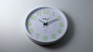 Jam Dinding Bulat Bersinar Menyala dalam Gelap Quartz Luminous Glow in The Dark 30cm | Jam dinding rumah kamar tidur ruang tamu kantor ruangan kerja | Taffhome