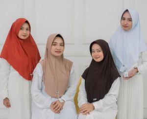Anggun Hijab pet/ hijab nutup dada/ kerudung anggun size L