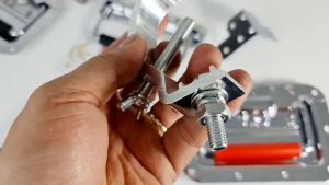 Móc treo đèn LED sân khấu parled