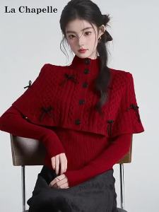 La Chapelle | Bộ Áo Sweater Cổ Cao Đỏ Vintage Đính Khuy Mềm Mại
