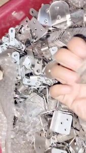 เหล็กฉากรู ยึดมุม DIY เหล็กฉากสแตนเลส เหล็กฉากยึดมุม DIY เหล็กฉากตัวL เหล็กฉากเจาะรู หนา 2.0-3.0 มิล