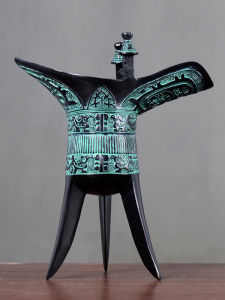 Antique Bronze Three-legged Goblet Office Desk Feng Shui Ornaments Home Decorative Wine Cup Animal Face Pattern Handmade Zinc Alloy