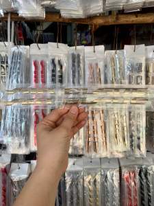 Bộ chữ nổi cứng AirBlade 2017 màu vàng crôm bóng nhập Thái Lan chất lượng cao dành trang trí riêng cho dòng xe này tem nổi gồm 2 cái như hình màu sắc rất đẹp và bền giá bán cực tốt bán lẻ như bán sỉ