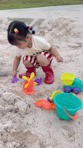 Mideer Versatile Beach Play Set đồ chơi xúc cát