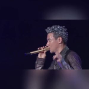 怀旧经典老歌车载u盘无损高音质一人一首成名曲汽车音乐MP3优盘Nostalgic classic old songs car USB drive lossless high quality one person one famous song car music MP3 USB drive