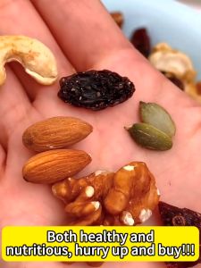 【Extra large can】Healthy Instant Daily Nuts Mixed and Dried Fruits AlmondsCashewsTrail Mixed Fruits and Nuts