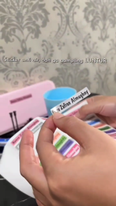 ISI 30 PCS STICKER PENSIL NAMA ANAK SEKOLAH ANTI AIR BAHAN VINYL UKURAN KERTAS A5 KARAKTER LUCU