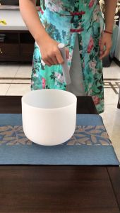 8inch 432hz Tuned cdefgab Bowl Note Chakra White Crystal Singing Bowl For Healing