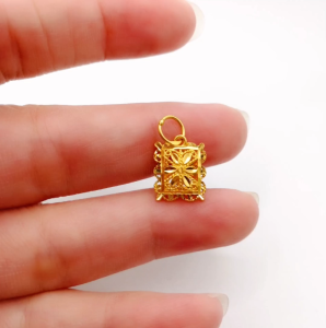 Yon Hing Loket Petak Bunga 1.51g Emas 916