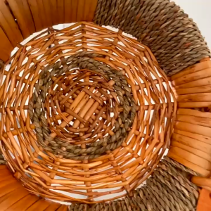 2pcs Round Wicker Basket Woven Wooden Storage Tray with Handles for Gift Bread