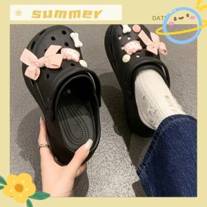 QXshop ห้ามพลาด รองเท้าหัวโตสุดฮิต ส้นหนา ดีไซน์น่ารัก พร้อมตัวการ์ตูนลายน่ารัก มีให้เลือกถึง 5 สีสวยจึ้ง ราคาโดนใจสุดๆๆรีบมาตำกัน