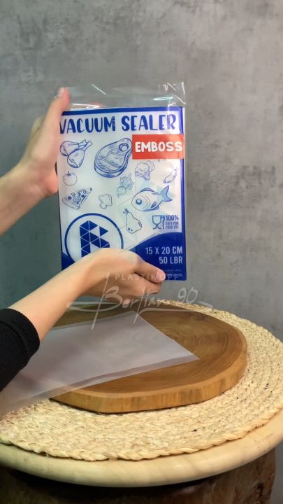 PLASTIK VACUUM EMBOSS 15X20 CM ISI 50 / PLASTIK VAKUM BAG FOOD GRADE