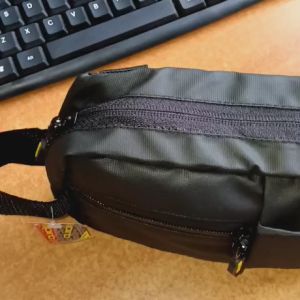 Tas Selempang Pria Wanita / Hand Bag / Waist Bag Quicker