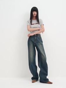 MO&Co. | Whitened Cotton Wide Leg Boxyfit Mid-waist Jeans