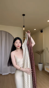 Đầm Lụa Yếm Chấm Bi Form Dài Dự Tiệc Váy Lụa Bi Hàn Châu 1 Lớp Không MútKhông Dây Kéo