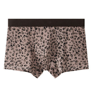 ผู้ชาย สไตล์สปอร์ต ผ้าฝ้าย ชุดชั้นในพิมพ์ลาย ระบายอากาศได้ดี เซ็กซี่ กางเกงบ็อกเซอร์ ขนาดใหญ่สบายบริสุทธิ์ ผ้าฝ้าย เสื้อผ้าบ้าน