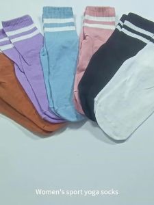 3 Pairs Women Yoga Socks Silicone Non Slip Anti-Pilling Indoor Fitness Mid-Calf Sock Pilates Sports Socks