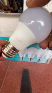 ⭐ PROMO SPESIAL! PHILIPS LED Essential 5W – BELI 3 GRATIS 1! ⭐