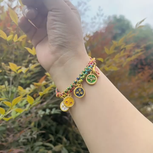 已开光 藏式五路财神彩绳手链手绳编织红绳女调节款唐卡手绳五彩线礼物 Five-way God of Wealth Colorful Rope Bracelet Woven Red Rope for Women Adjustable Thangka Bracelet Five-color Thread Gift