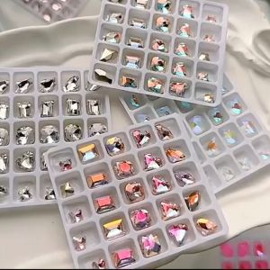 25pcs Hiasan Butterfly 3D/Aksesoris Kupu-kupu Crystal Warna Warni Nail Art/Aksesoris NailArt DIY
