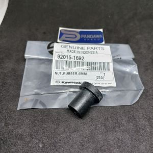 Mur Karet Dudukan Lampu Barong Ninja 150 R Barong Original 92015-1692