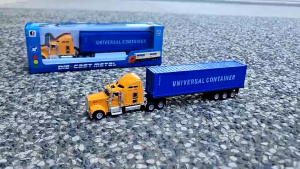 Đồ Chơi Mô Hình Xe Container. Tỷ Lệ 1.65. Bằng Hợp Kim + Nhựa ABS. Dài 27cm