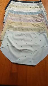 ♥️ quần lót nữ♥️ quần lót nữ su  chấm bi không đường may cao cấp 50kg đến 65kg]