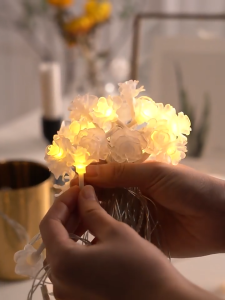 Rose String Lights Warm White LED Fairy Light with Rose Flower Battery Powered Decorative Light for Home Bedroom Party Wedding Christmas Decor