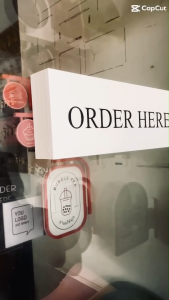 ป้ายออเดอร์ เปลี่ยนแบบใส่โลโก้ได้ ร้านคาเฟ่สุดเก๋ ป้ายร้านอาหาร ป้ายorder here ป้ายร้านค้า ป้ายแต่งร้าน สุดชิค!หนึ่งหน้า