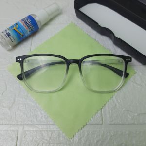 Kacamata Minus Photocromic Kotak Model Korea Frame Besar Plastik Warna Pilihan L14.5cm T4.8cm - 1889