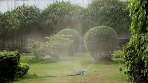 【พร้อมส่ง】หัวฉีดสปริงเกลอร์ หมุนได้ 360 องศา อัตโนมัติ สําหรับรดน้ําในสวน เหมาะสำหรับพื้นที่กว้าง