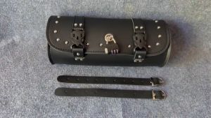 Túi Da Treo Xe Máy Trống Cơm Có Khoá 30cm