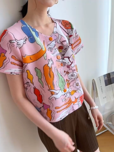 Summer New Miyake Fashion Versatile Graffiti Printed Short sleeved Top T-shirt