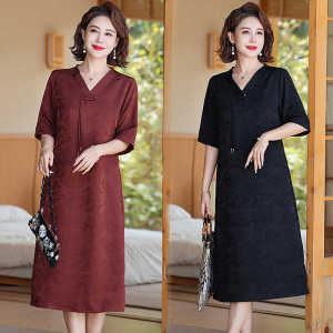 Elegant V-Neck Long Qipao Dress Mommy Style Summer New Chinese Style Loose Slimming Midi Dress for Middle-Aged And Elderly Women