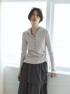 เสื้อสเวตเตอร์คอวีทรงหลวมแขนยาวผ้าคอตตอนไลเซอร์สำหรับผู้หญิง ทรงเข้ารูป ทรงปกติ ฤดูใบไม้ผลิ 2025 จีนแผ่นดินใหญ่