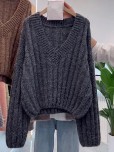 Retro Simple V-Neck Lantern Sleeve Knitwear Womens Loose Casual Style Autumn Winter New Loose Fit Versatile Sweater