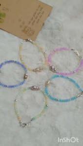 Vòng tay thủy tinh pastel phối ngọc trai baroque handmade – phong cách Hàn quà tặng xinh xắn