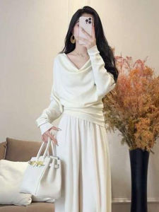 Karrar betsey | Stylish Relaxed Knitted Suit Sweater with Drop Neck and Wide Leg Pants